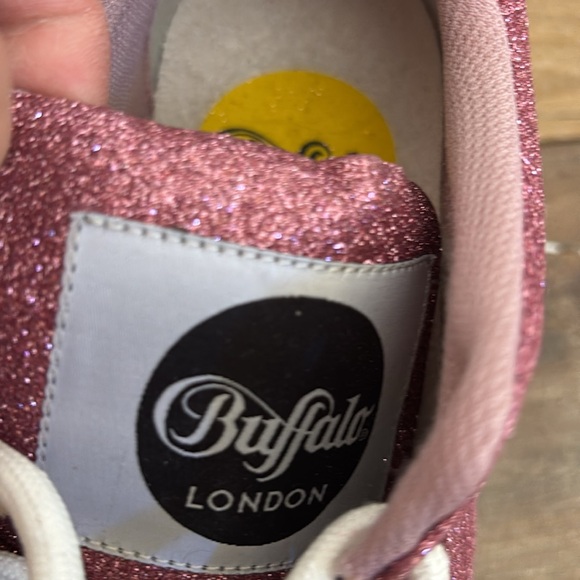 Buffalo LONDON Pink Sparkle Platforms -Never Worn - Picture 11 of 13